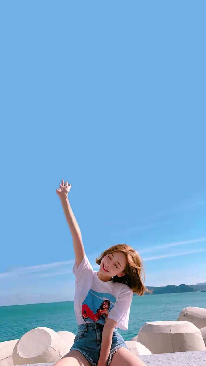 地级市足球基础设施建设持续推进，赛场环境全面改善，足球基地建设标准